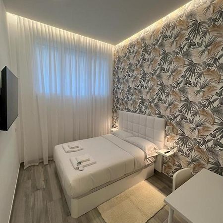 Habitacion Praga Style Madrid Exterior photo