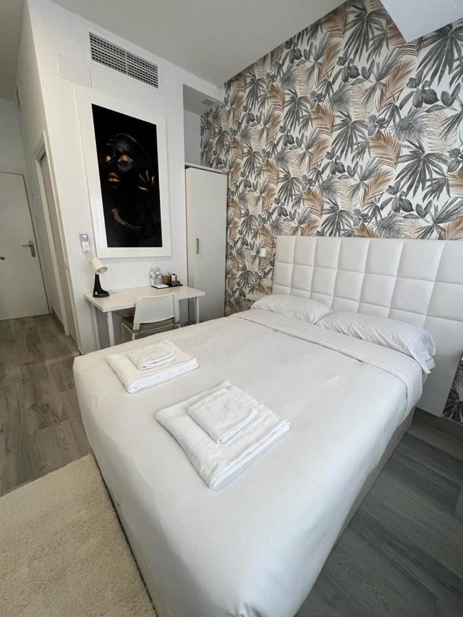 Habitacion Praga Style Madrid Exterior photo